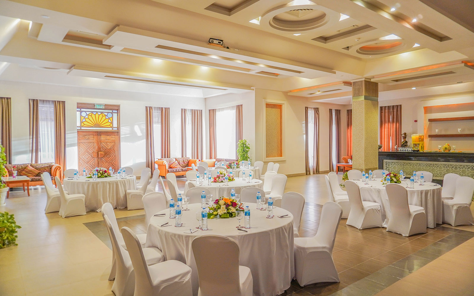 Charmillion Club Resort meeting room